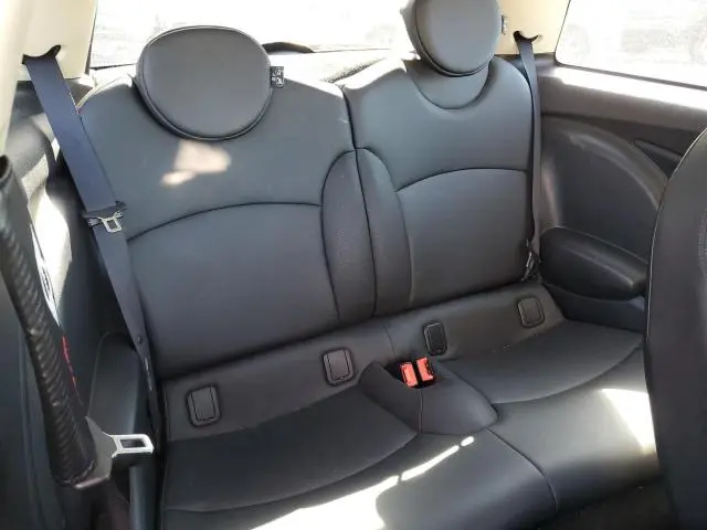 2011 MINI COOPER S