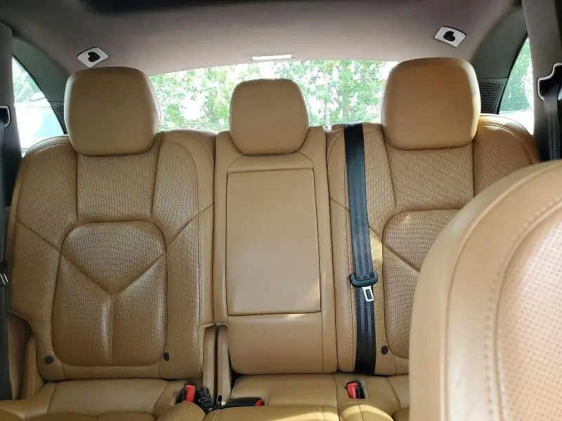 2018 PORSCHE CAYENNE S  