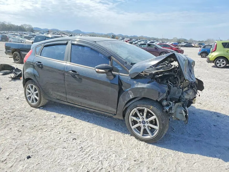 2015 FORD FIESTA SE  