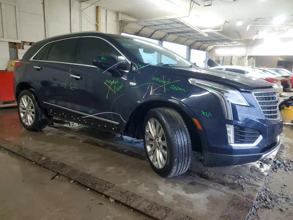 2017 CADILLAC XT5 PLATINUM  