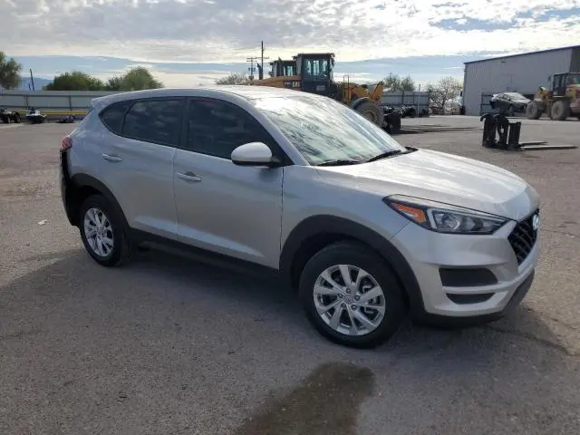 2020 HYUNDAI TUCSON SE  