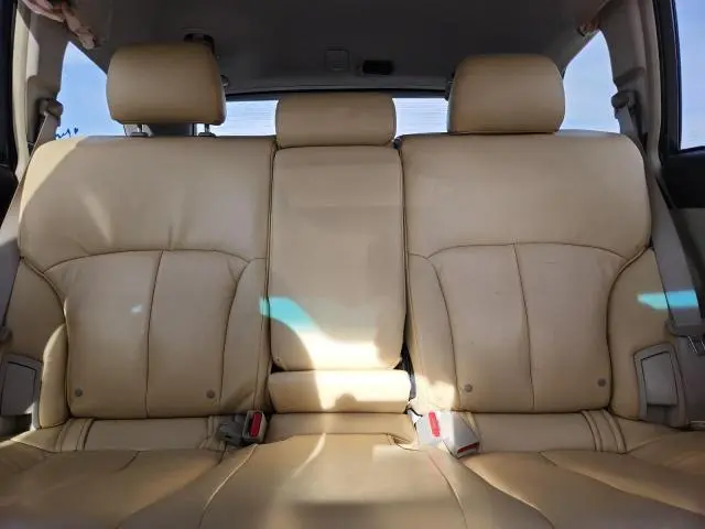 2010 SUBARU OUTBACK 2.5I PREMIUM  