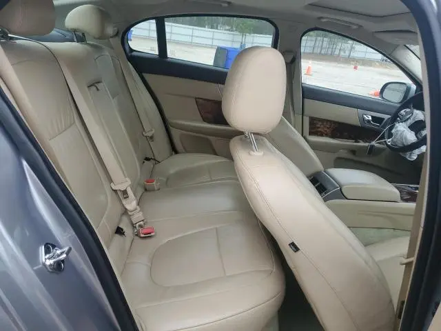 2011 JAGUAR XF PREMIUM