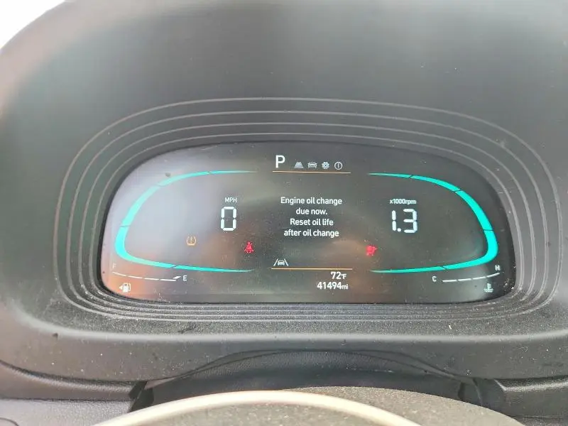 2025 HYUNDAI VENUE SE  