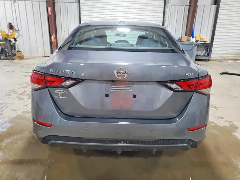 2022 NISSAN SENTRA SV  