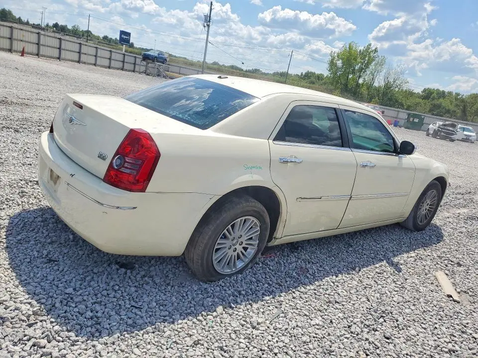 2010 CHRYSLER 300 TOURING  