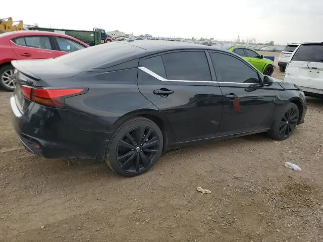 2022 NISSAN ALTIMA SR  