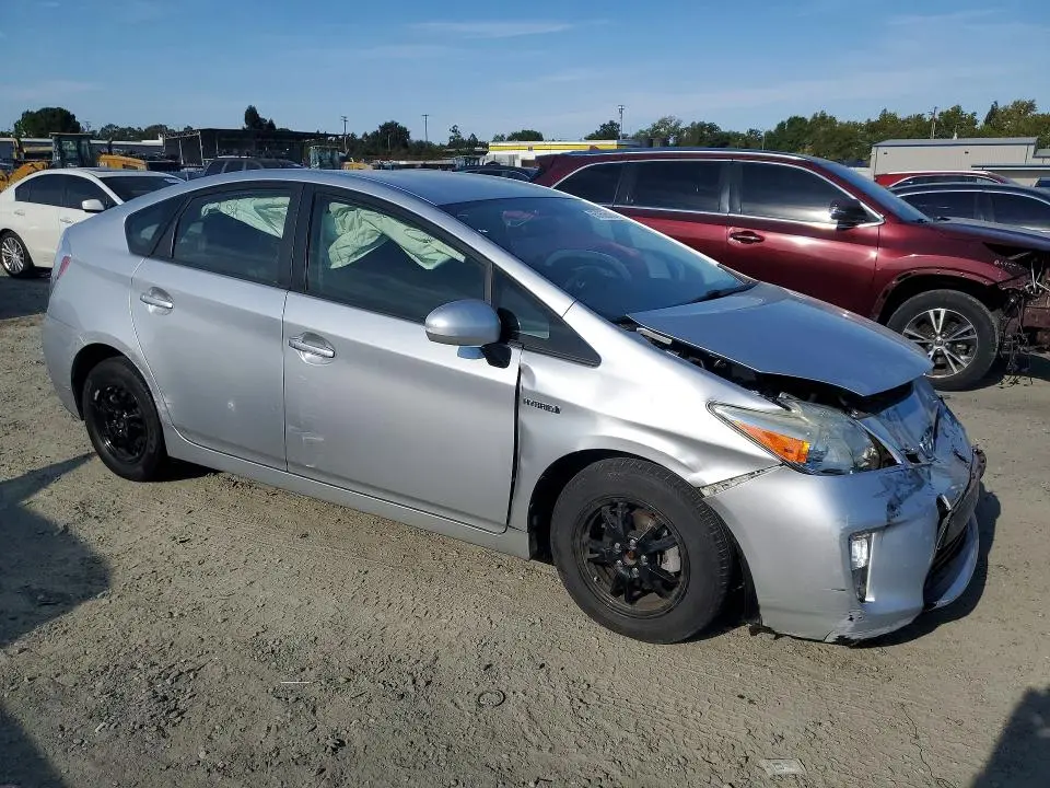 2014 TOYOTA PRIUS TWO  