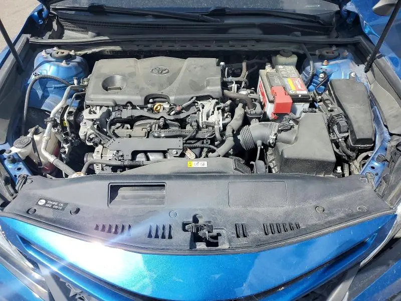 2018 TOYOTA CAMRY SE  