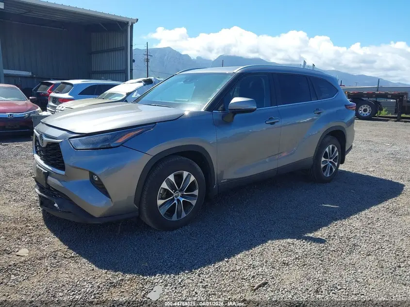 2026 TOYOTA HIGHLANDER HYBRID XLE