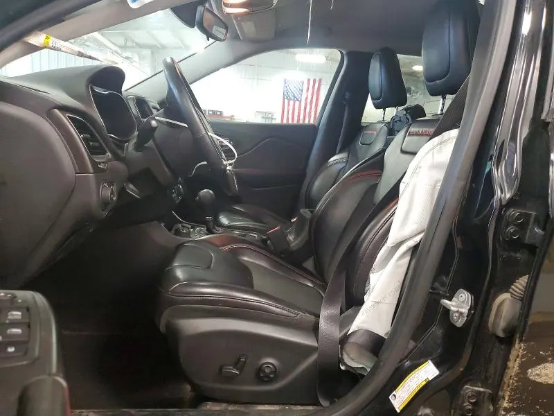 2019 JEEP CHEROKEE TRAILHAWK  