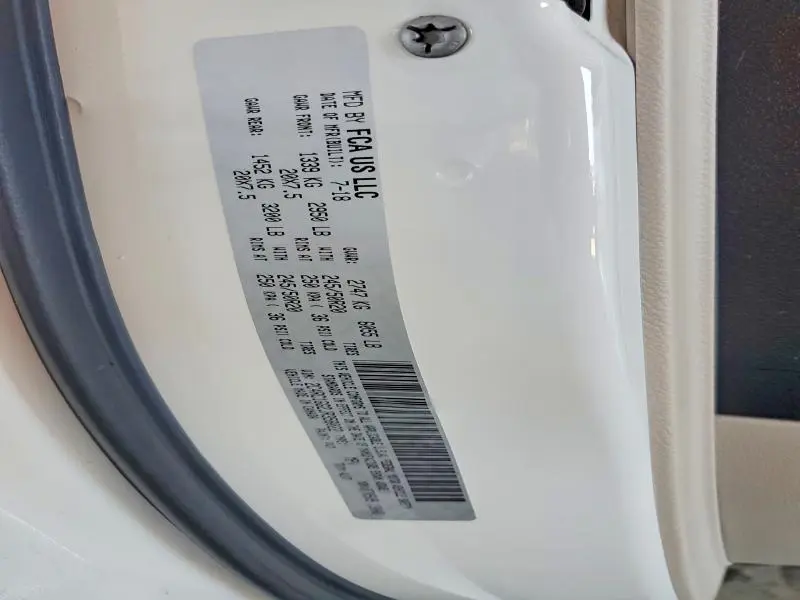 2018 CHRYSLER PACIFICA LIMITED  