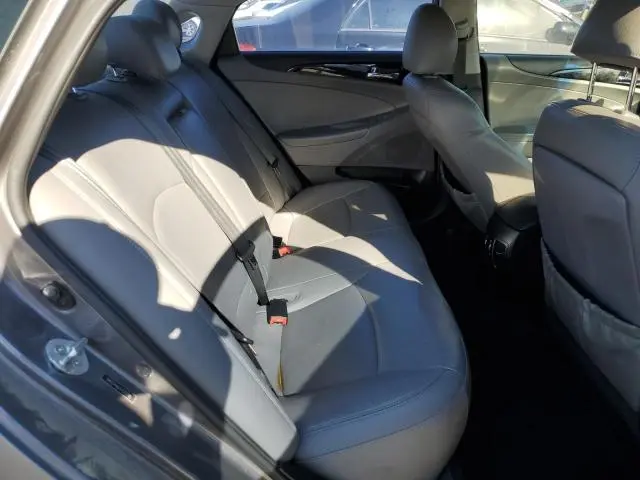2012 HYUNDAI SONATA SE  