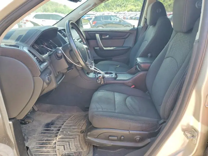 2013 GMC ACADIA SLE  