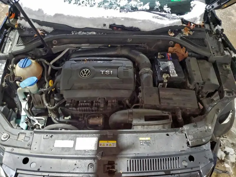 2015 VOLKSWAGEN PASSAT S  