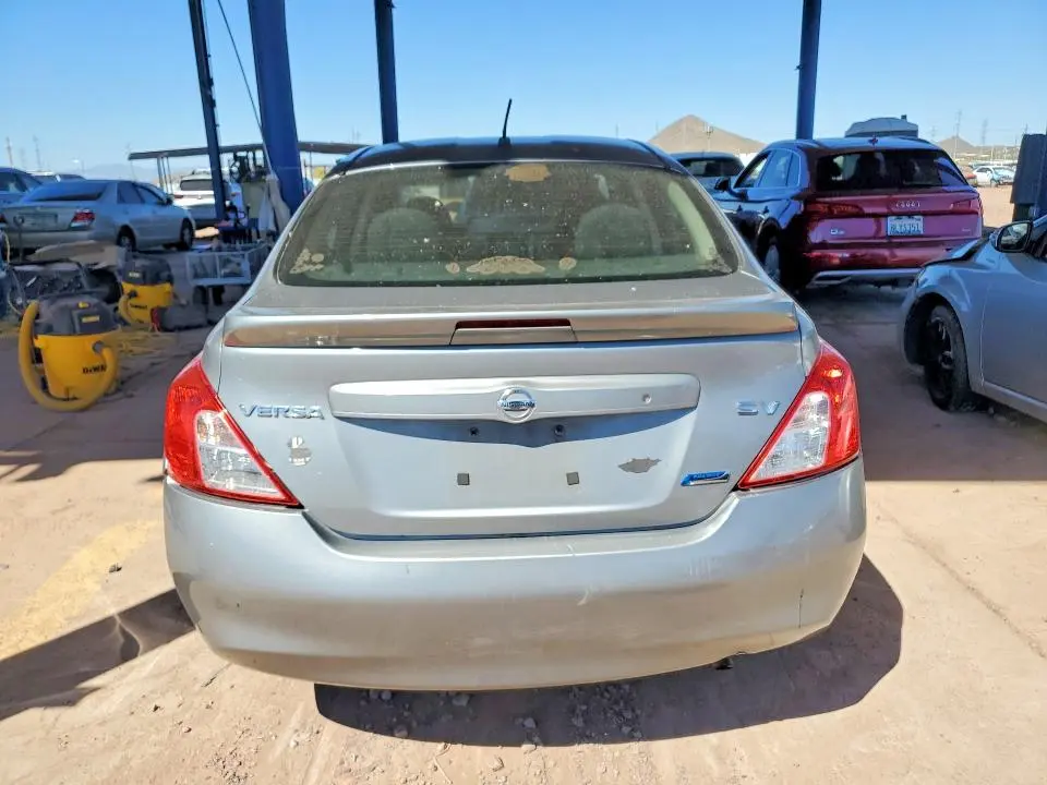 2014 NISSAN VERSA 1.6 SV  