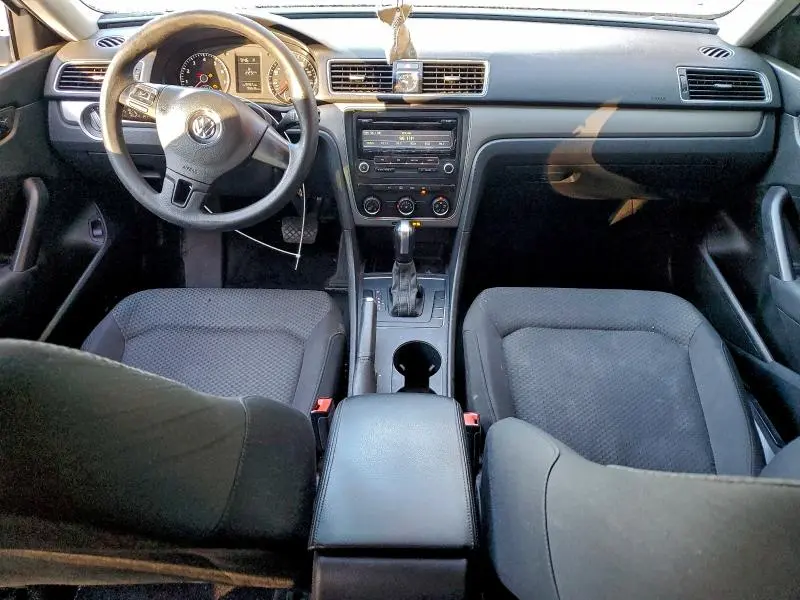 2014 VOLKSWAGEN PASSAT S  