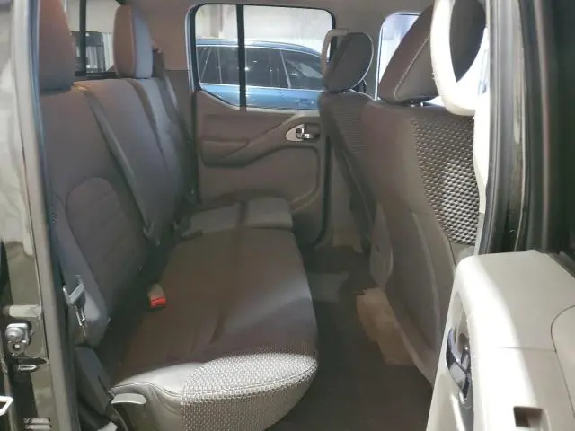 2016 NISSAN FRONTIER S  