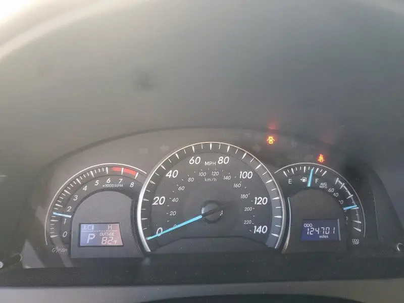 2015 TOYOTA CAMRY LE  