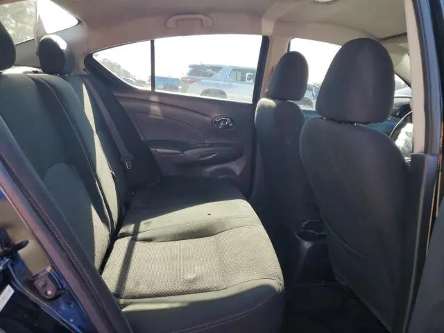 2019 NISSAN VERSA S