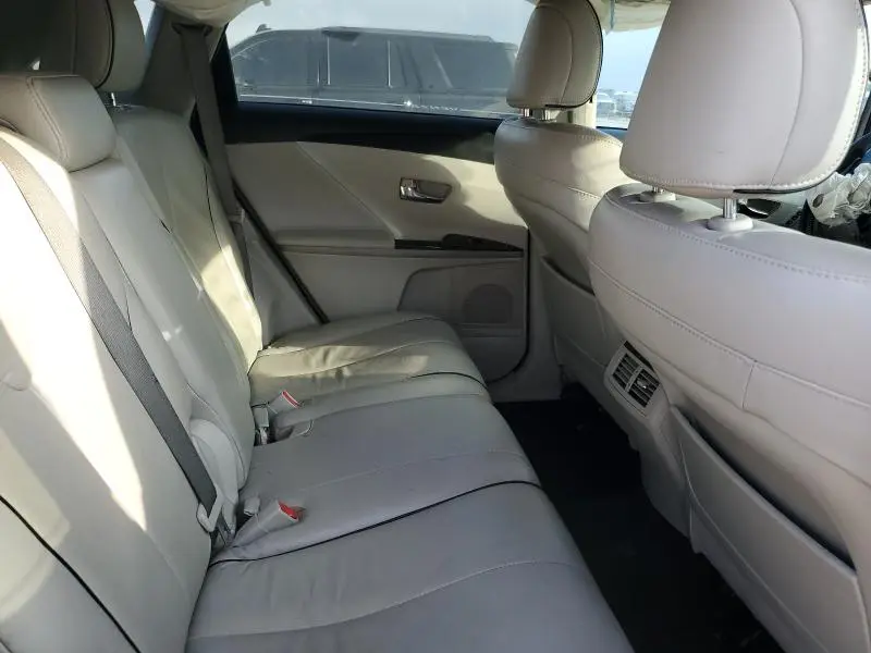 2014 TOYOTA VENZA LE  