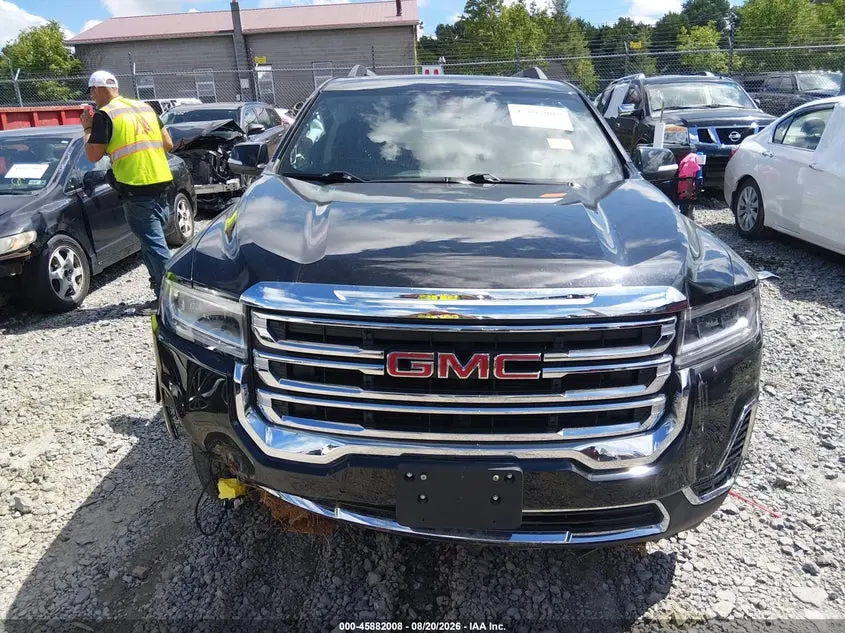 2023 GMC ACADIA AWD SLE