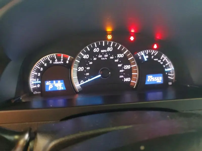2012 TOYOTA CAMRY SE  