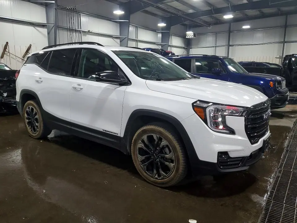 2022 GMC TERRAIN SLT  