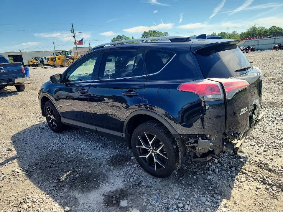 2018 TOYOTA RAV4 SE  
