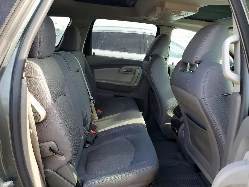 2011 CHEVROLET TRAVERSE LT  