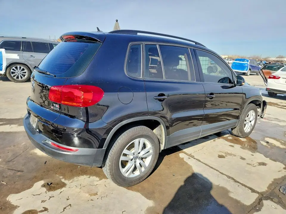 2016 VOLKSWAGEN TIGUAN S  