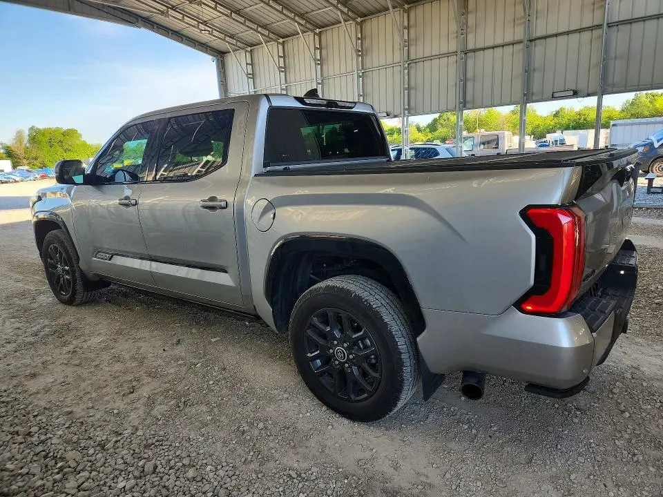 2023 TOYOTA TUNDRA PLATINUM  