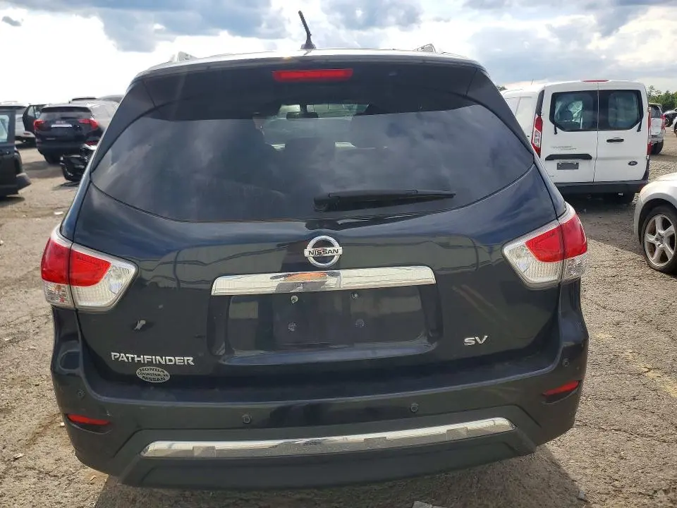 2016 NISSAN PATHFINDER SV  
