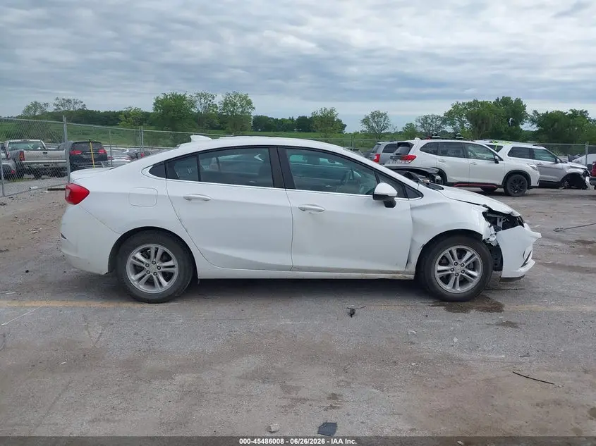 2017 CHEVROLET CRUZE LT AUTO