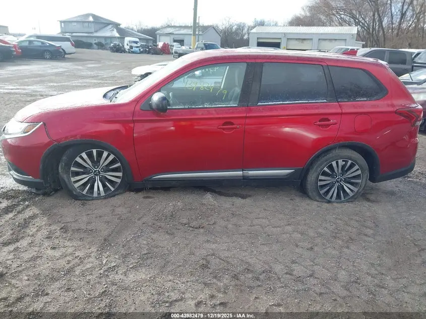 2020 MITSUBISHI OUTLANDER ES 2.4