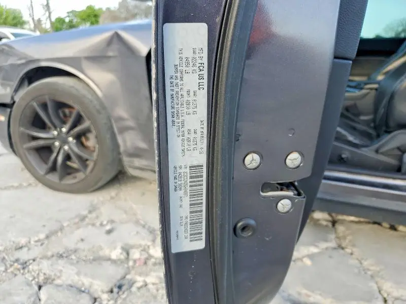 2016 DODGE CHALLENGER SXT  