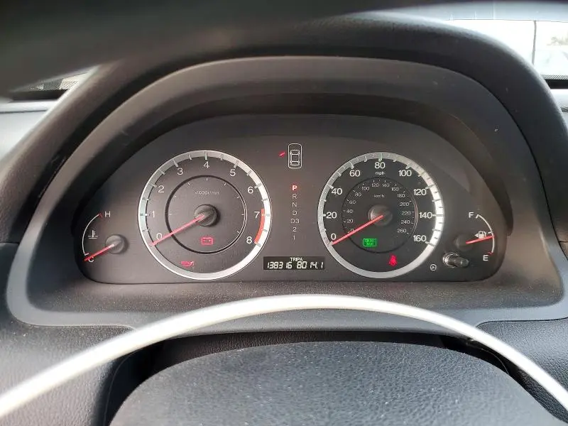 2011 HONDA ACCORD LX  