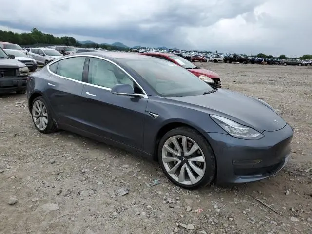 2018 TESLA MODEL 3   