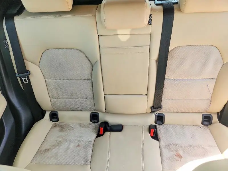 2019 INFINITI QX30 LUXE  