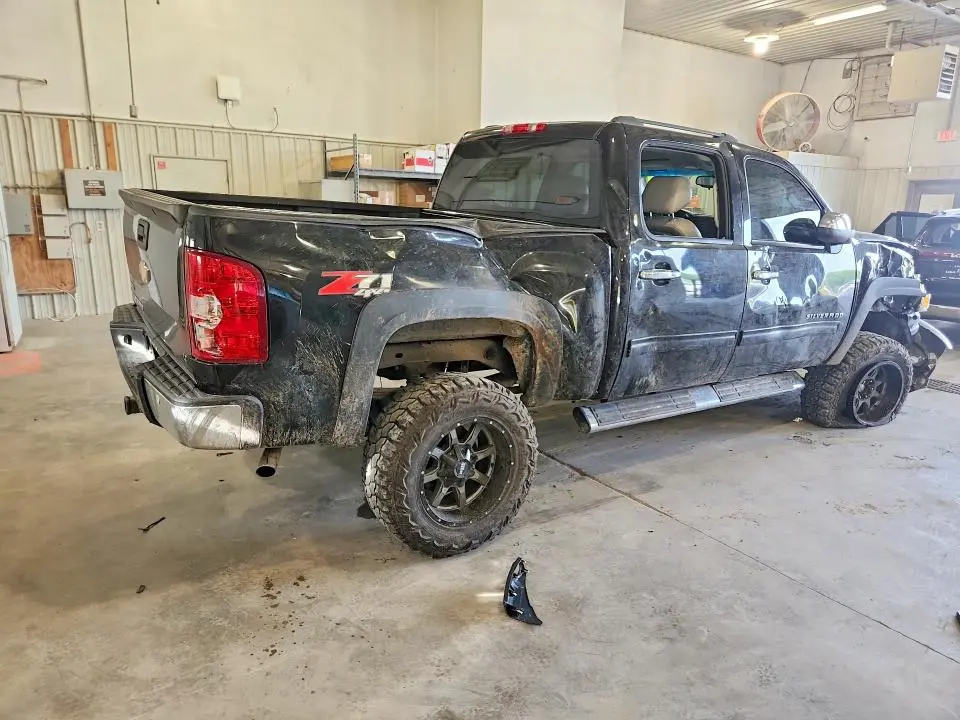 2011 CHEVROLET SILVERADO K1500 LT  