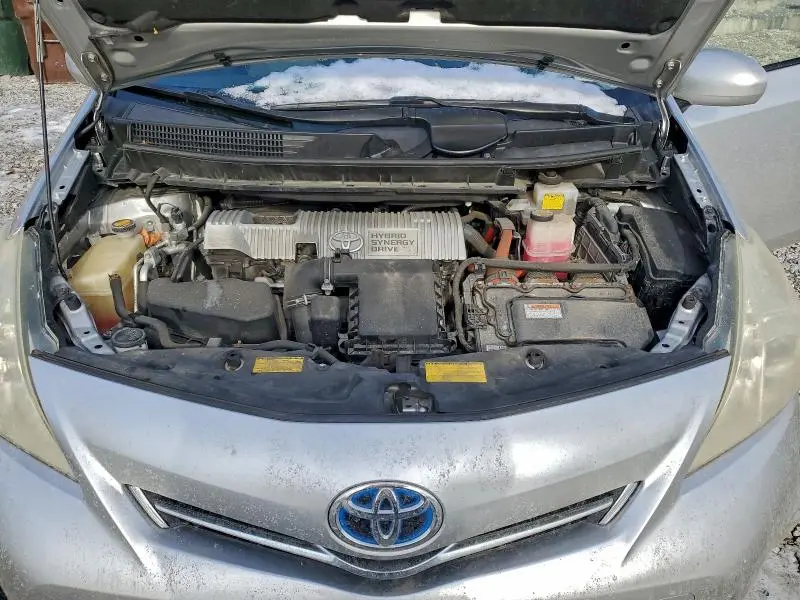 2013 TOYOTA PRIUS V   