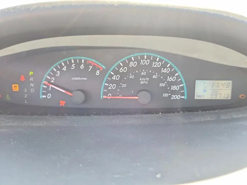 2010 TOYOTA YARIS BASE  