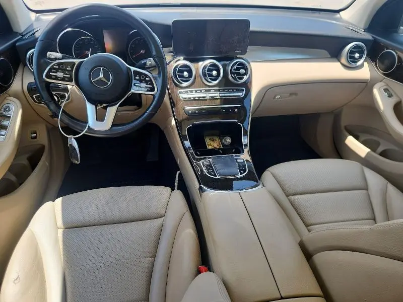 2020 MERCEDES-BENZ GLC 300  