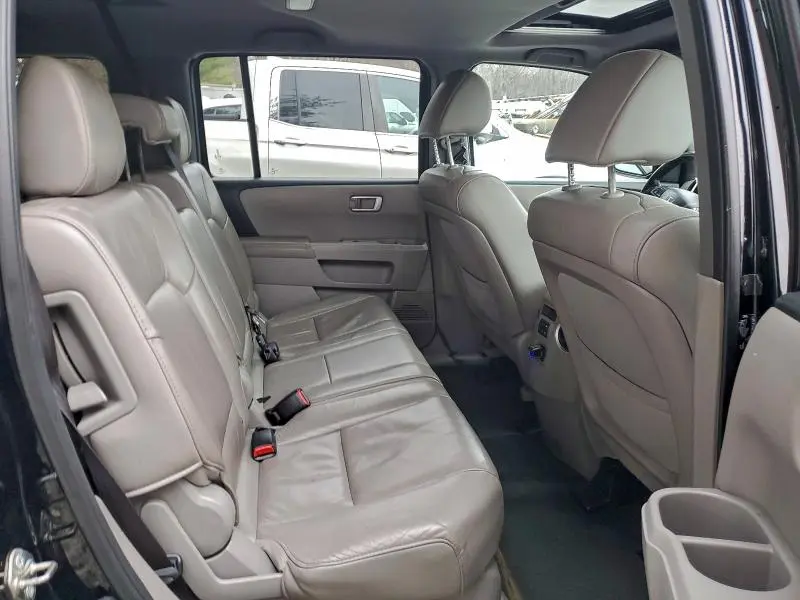 2014 HONDA PILOT EXLN  