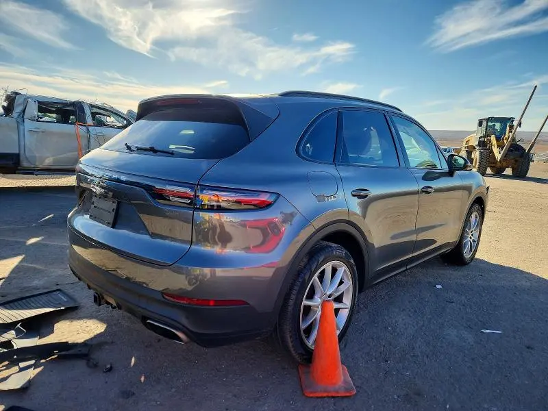 2020 PORSCHE CAYENNE   