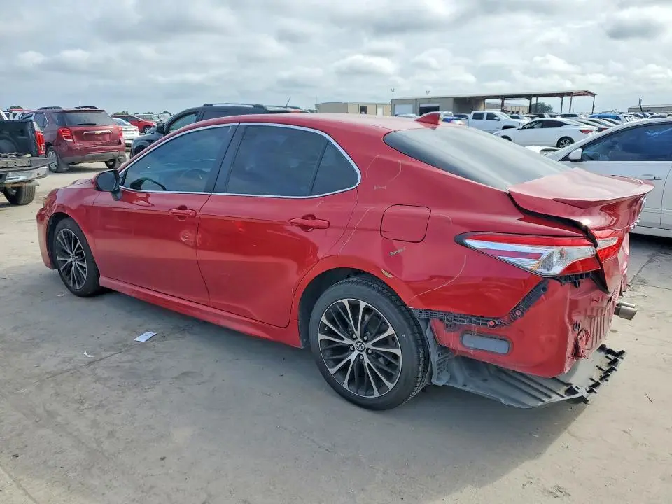 2019 TOYOTA CAMRY SE  
