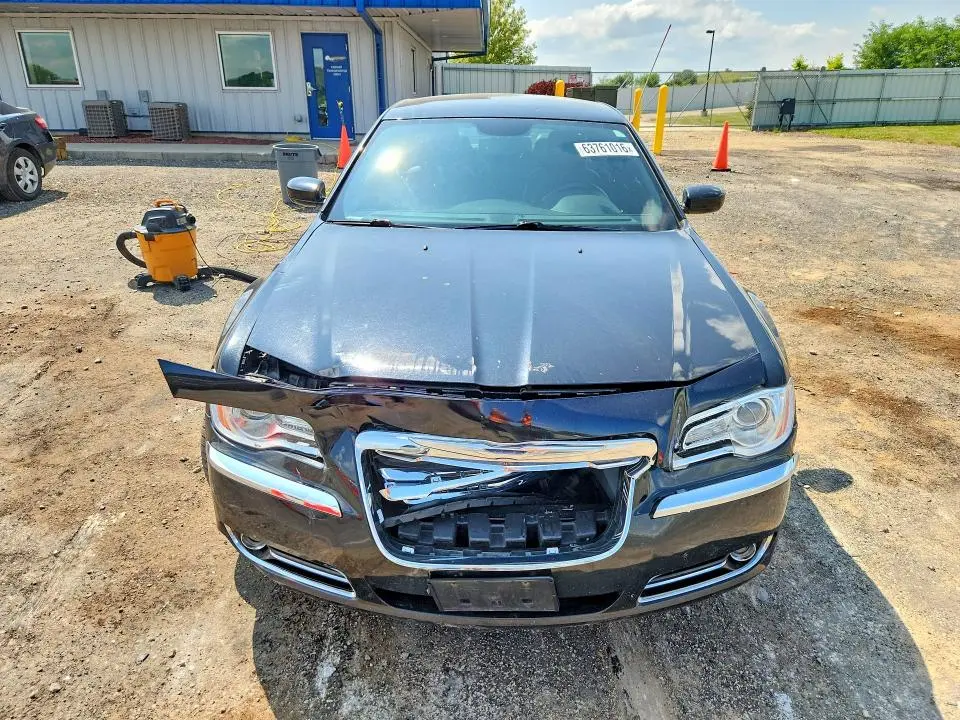 2014 CHRYSLER 300   