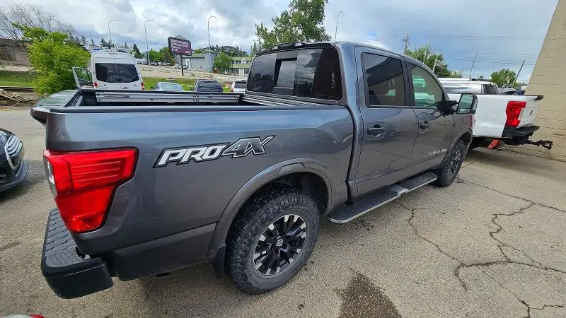 2018 NISSAN TITAN S  
