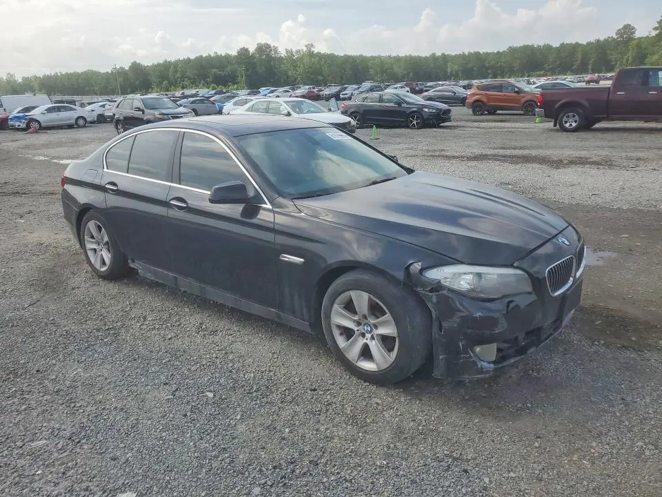 2011 BMW 528 I  