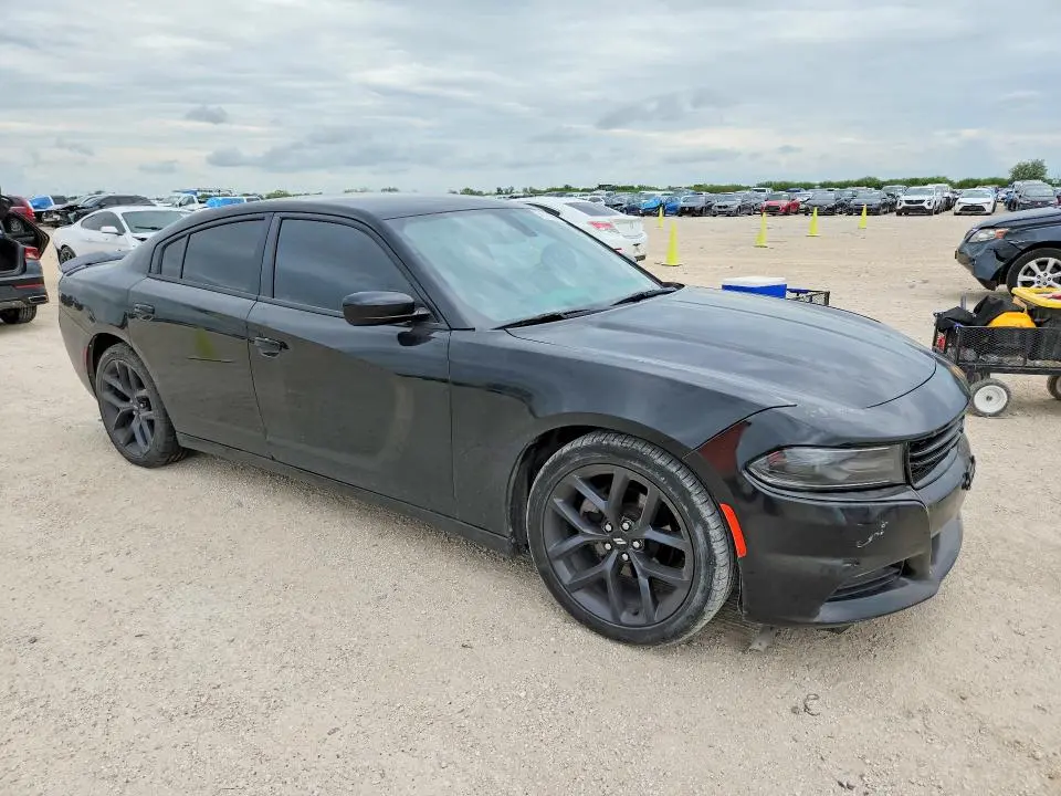 2019 DODGE CHARGER SXT  